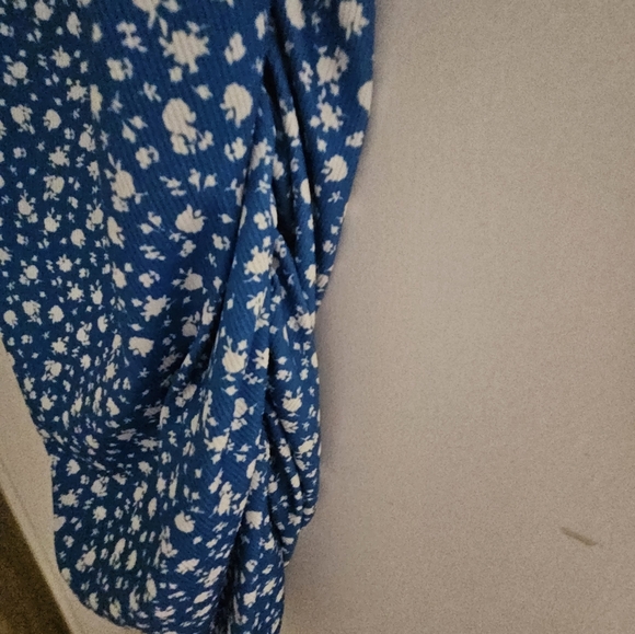 Blue Floral Spaghetti Strap Dress..runs A Bit Small - Picture 5 of 5